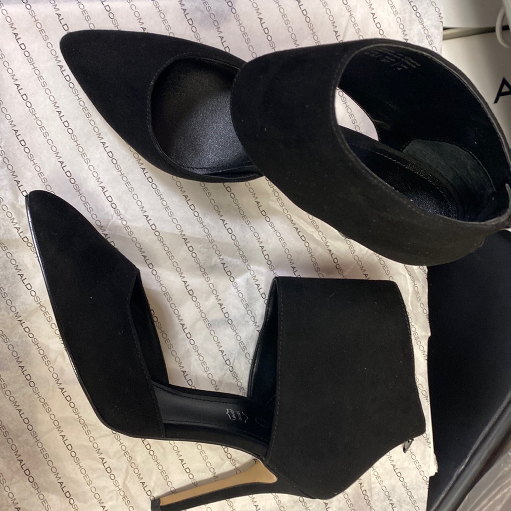 Carmelithe Black Heels